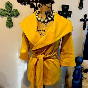 Ad:hoc le collezioni Mustard Wrap w/Tie Coat